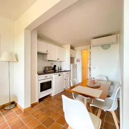 Superb With Balcony Near The Appartement