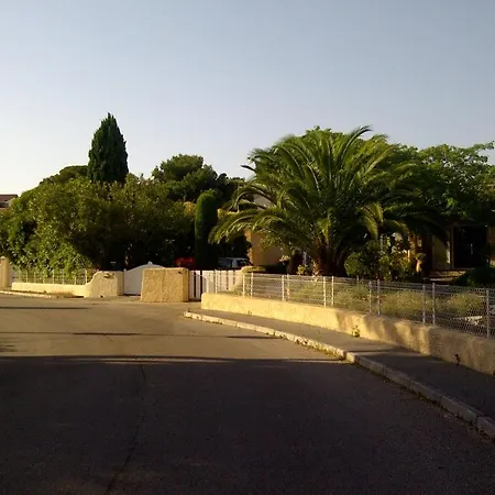 Appartement Superb With Balcony Near The *